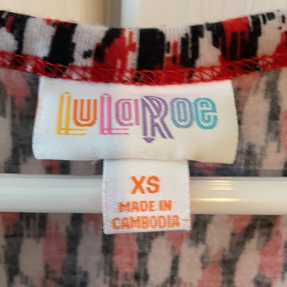 Gently worm LulaRoe Nicole with pockets. - Picture 2 of 2